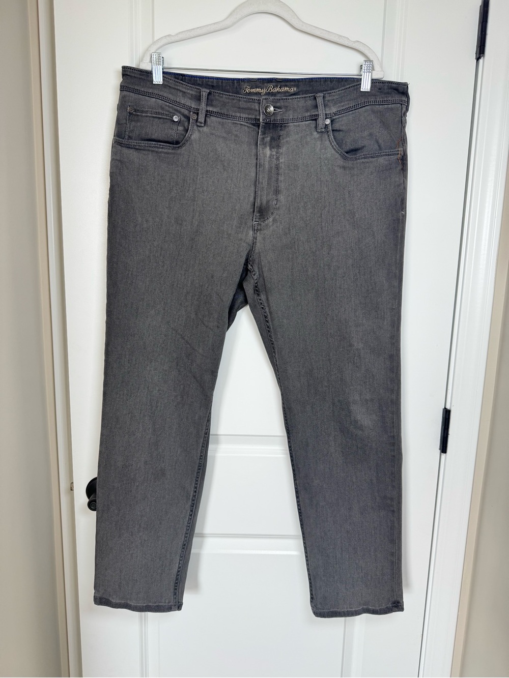 Tommy Bahama Men's Gray Straight Jeans